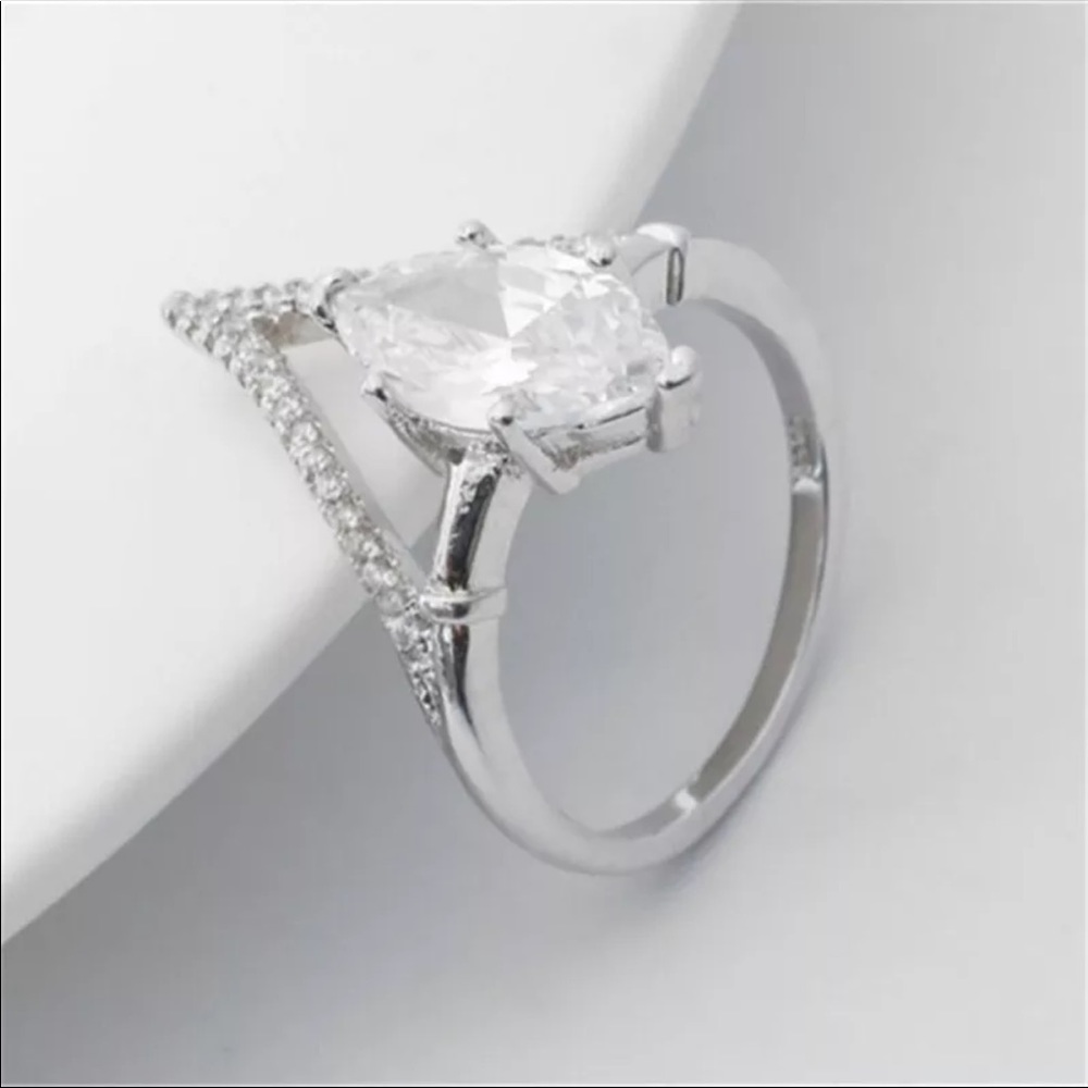 New 925 Silver White Diamond Marquise cut Ring - Picture 3 of 4